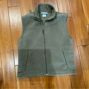 Columbia tan fleece vest size M